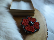 Load image into Gallery viewer, Beaded Resin Centre Poppy

