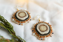 Load image into Gallery viewer, Beaded Elk Earrings
